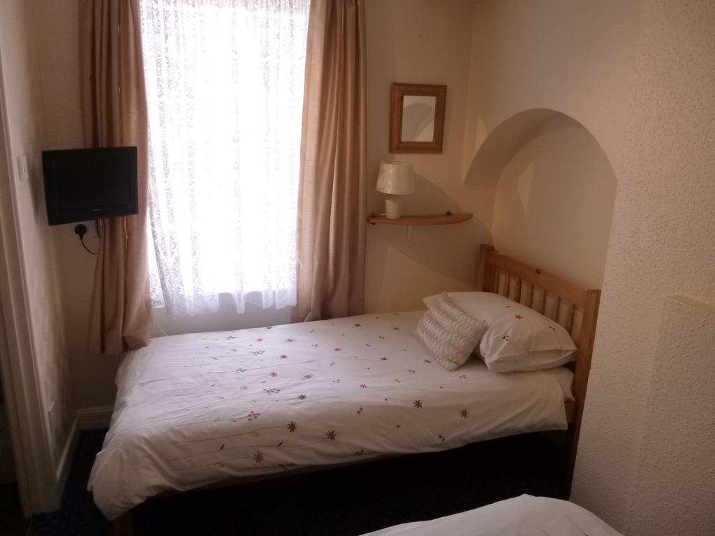 Sunbay Guest House Weymouth Room photo