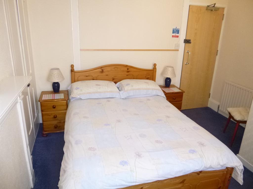 Sunbay Guest House Weymouth Room photo